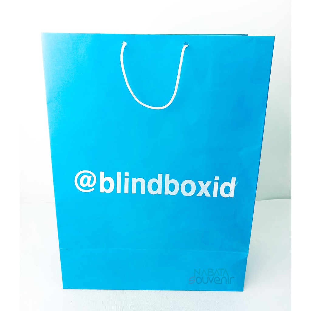 

Paper Bag Custom Size dan Desain Bisa Pilih Warna