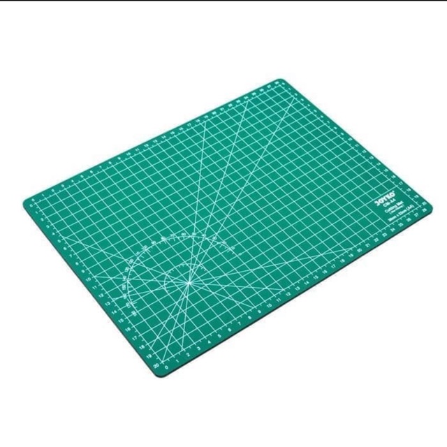 

Cutting Mat A4 JOYKO (30 x 22 x 0.3 cm) Kuat, Anti Licin