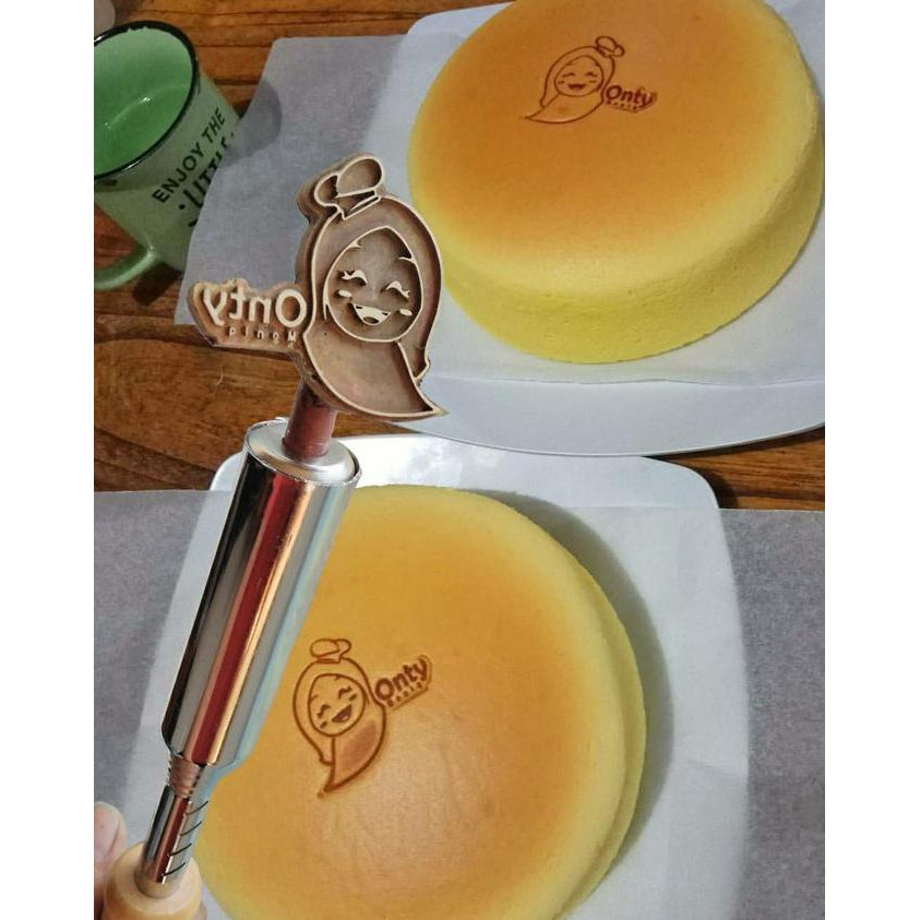 

Hot Stamp Kue /Cetakan Logo Kue/Custom Hot Stamp Emboss Cake Hot Stamp Syahrilmarbun88