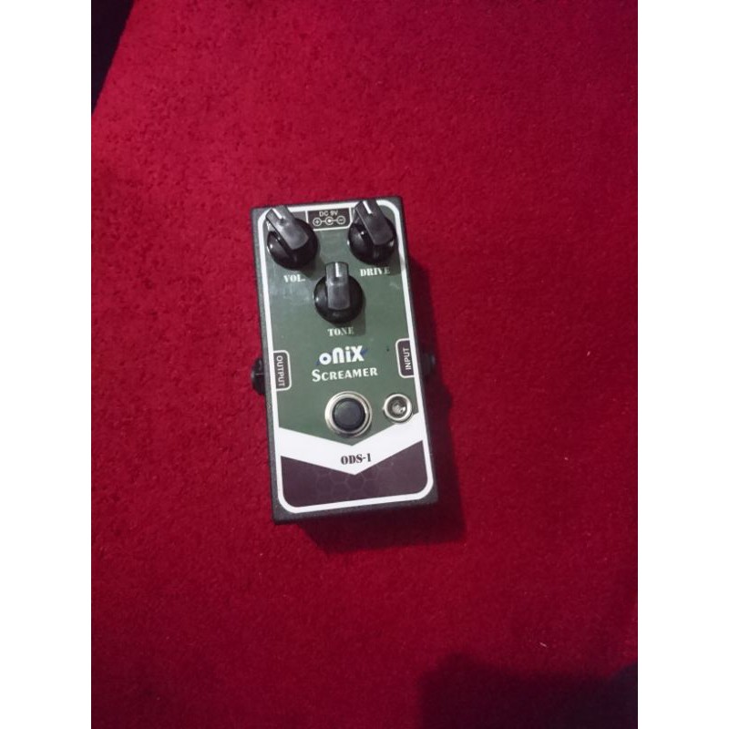 efek gitar murah OniX Screamer Overdrive 
Bonus KLIP BATERAI  DC9V POLARITAS negative Center