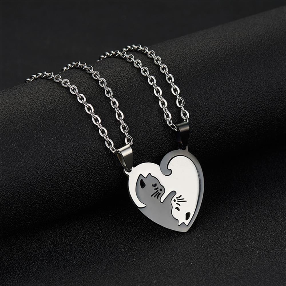 Kalung Rantai Liontin Hati Yin Yang Bahan Stainless Steel Untuk Wanita