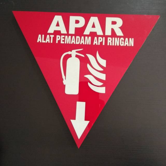 Rambu Segitiga Alat Pemadam Api APAR Acrylic 2mm Sticker Oracle Putih