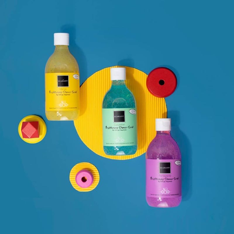 scarlett whitening (scarlett whitening shower scrub)