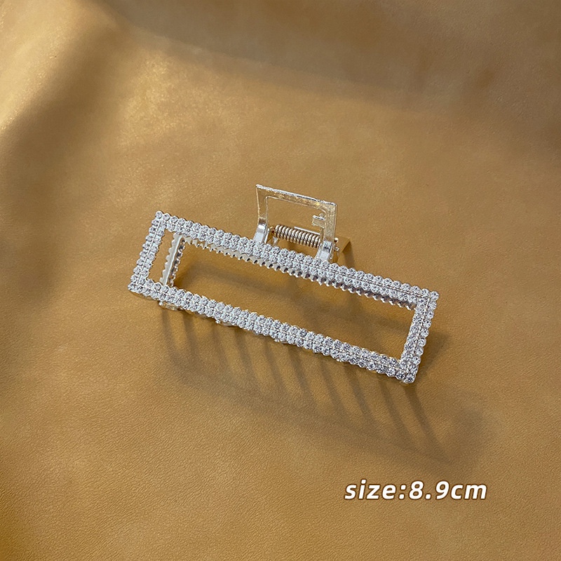 Jepit Rambut Bentuk Hiu Aksen Mutiara Dan Berlian Imitasi Untuk Wanita