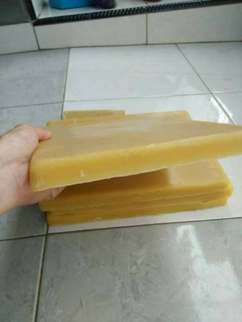 Beeswax Lilin Lebah 1 kg Bahan Kosmetik