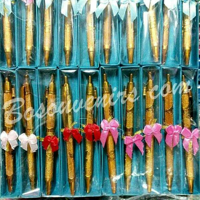 

Souvenir PULPEN GOLD kemasan mika