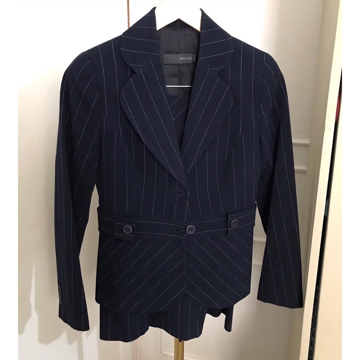 set blazer dan rok kantor invio preloved