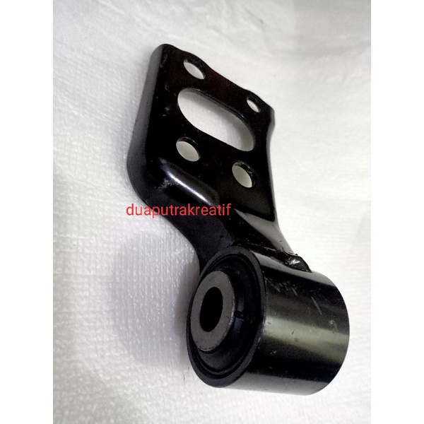 Engine mounting sienta belakang matic A8