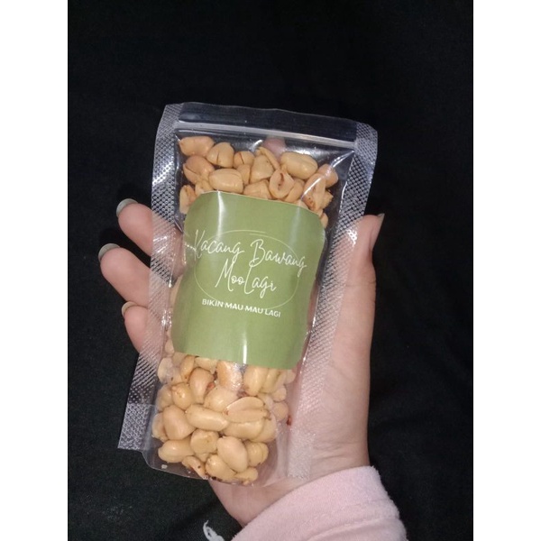 

KACANG BAWANG MOOLAGI 100G