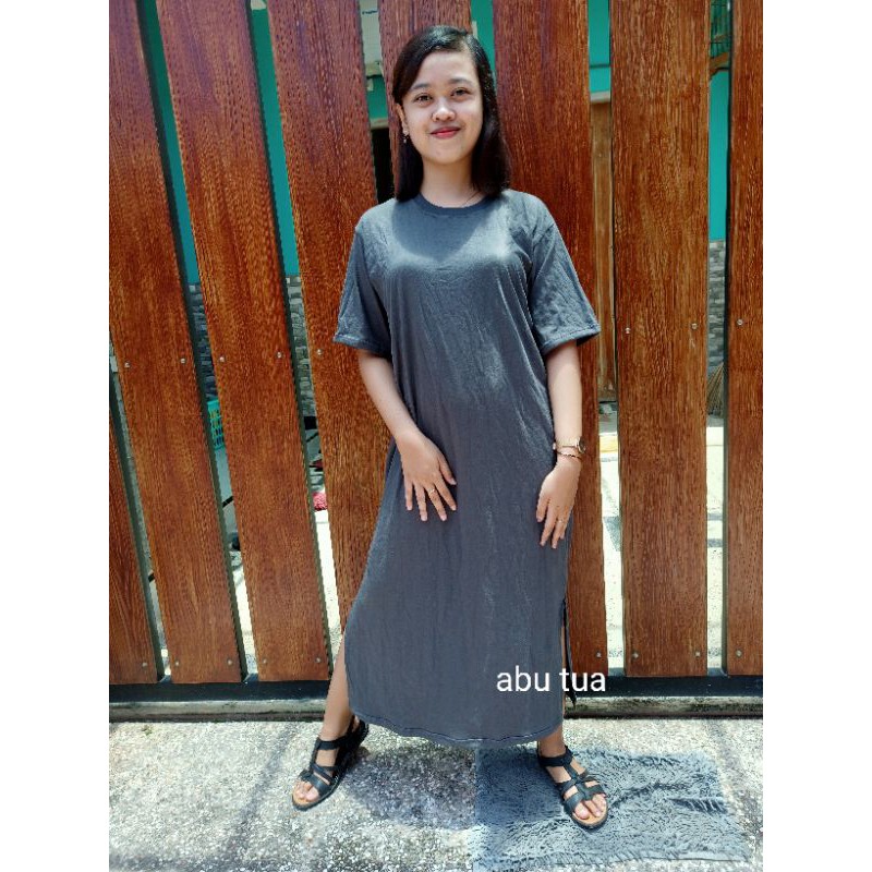 Tunik polos lengan pendek