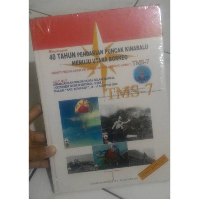 Buku 40 Tahun Pendakian Puncak Kinabalu Menuju Utara Borneo