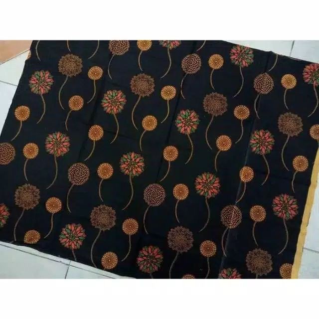Kain Batik Solo Bunga Balon
