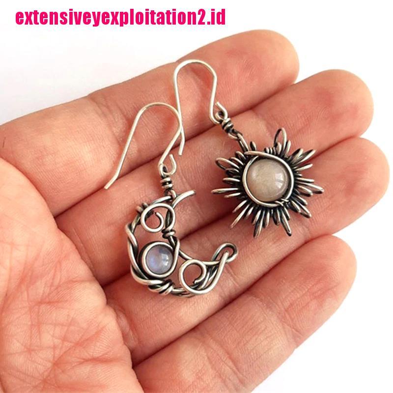 &lt; E2id &amp; &gt; Anting Tusuk Gantung Asimetris Desain Matahari + Bulan Gaya Retro Untuk Wanita