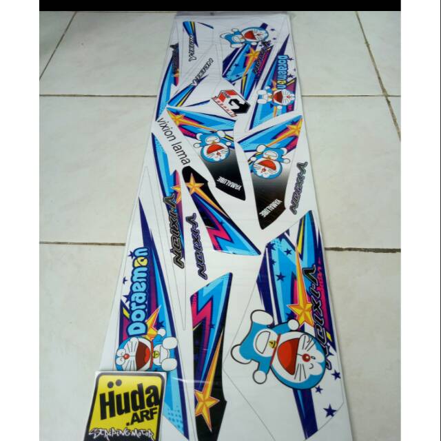 striping sticker lis motor variasi vixion lama old 2007-2012 DORAEMON biru-hijau-merah