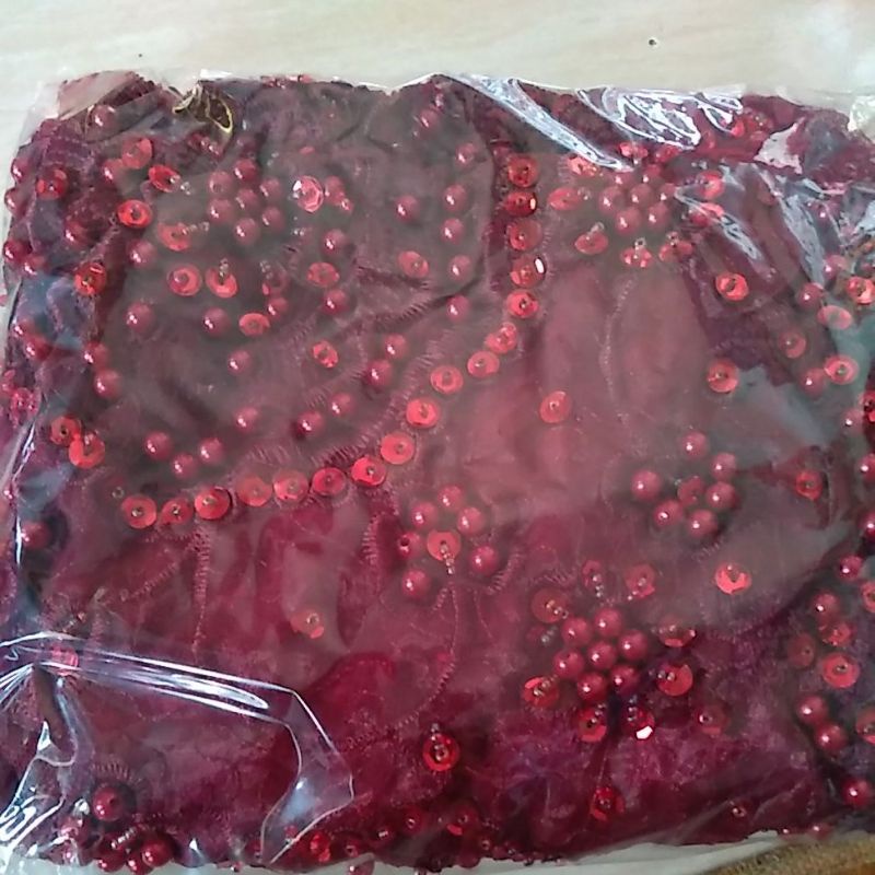 Slayer Pengantin / Hijab Pengantin / Veil Pengantin / Selendang Pengantin / Selendang Ibu Besan / Selendang Akad / Kerudung Bordir Mutiara-Maroon
