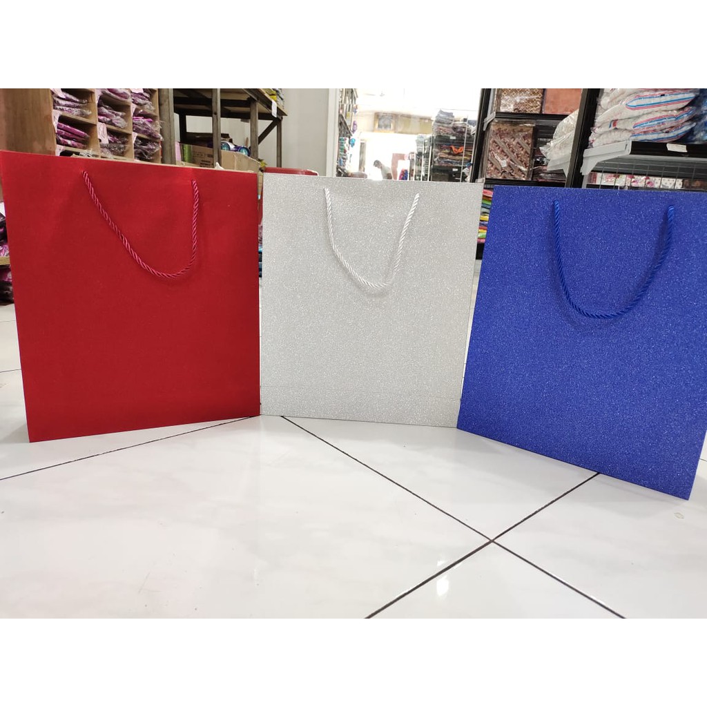 

Paperbag Gliter Polos Large | Tas Kertas Gliter Polos L Gift Bag