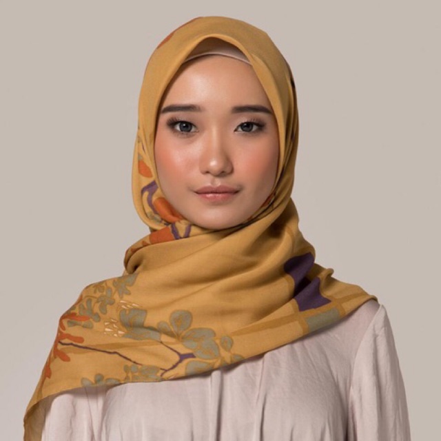 Reject Kamiidea Jana Scarf