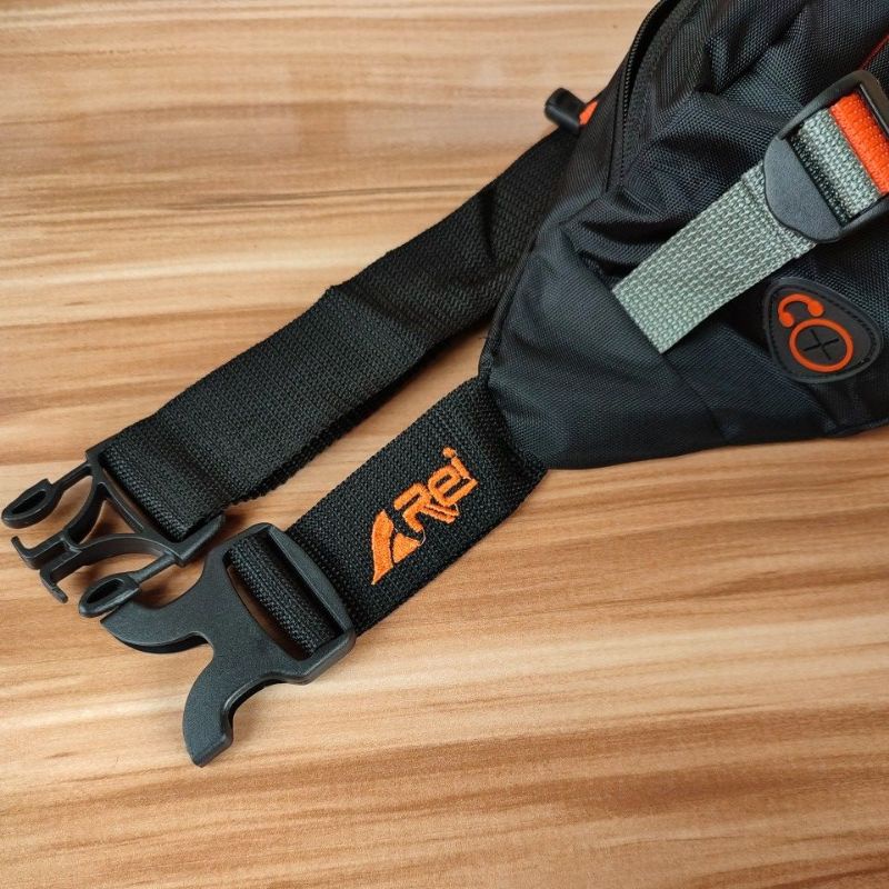 Tas Waistbag Pria Outdoor logo bordir bahan premium distro