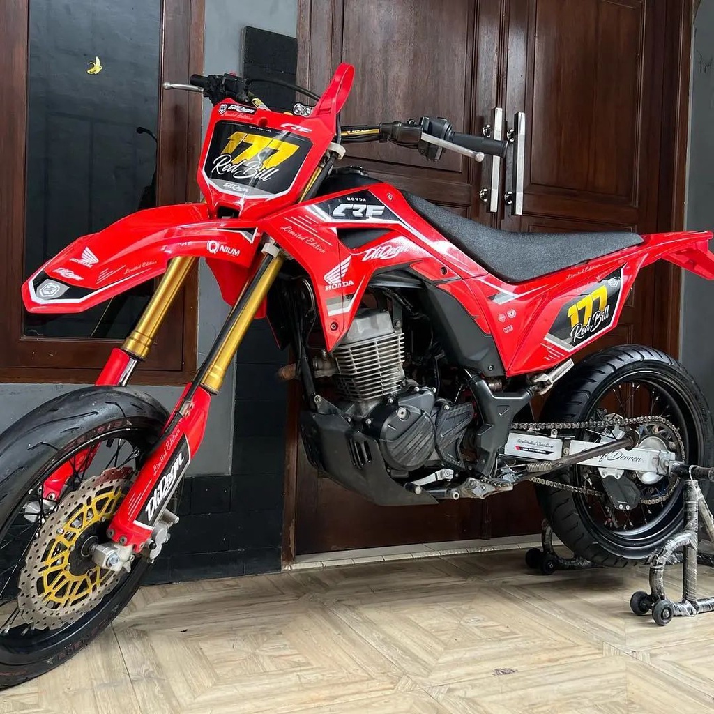 DECAL CRF 150L MERAH CUSTOM NAMA NOMOR GOLD CRHOME