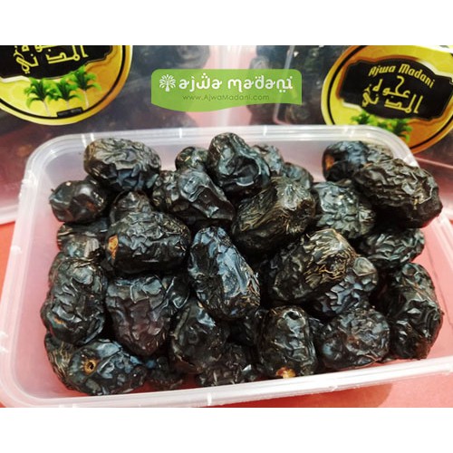 

KURMA AJWA ORIGINAL MADINAH - 800 gram