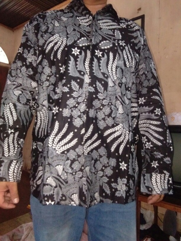 Baju Kemeja Batik Pria Lengan Panjang