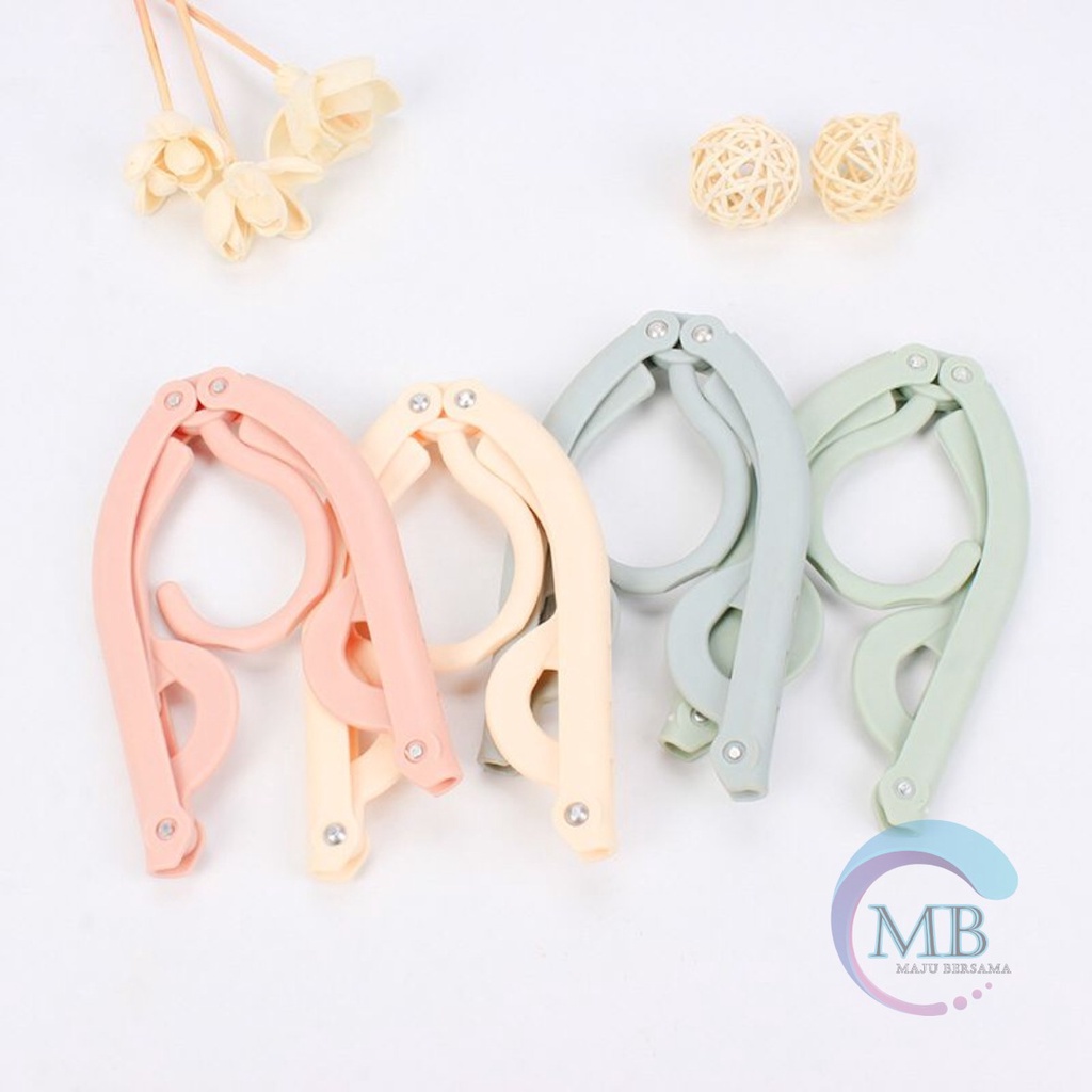 RT72 GANTUNGAN HANGER BAJU LIPAT PORTABLE travel plastik MB2914