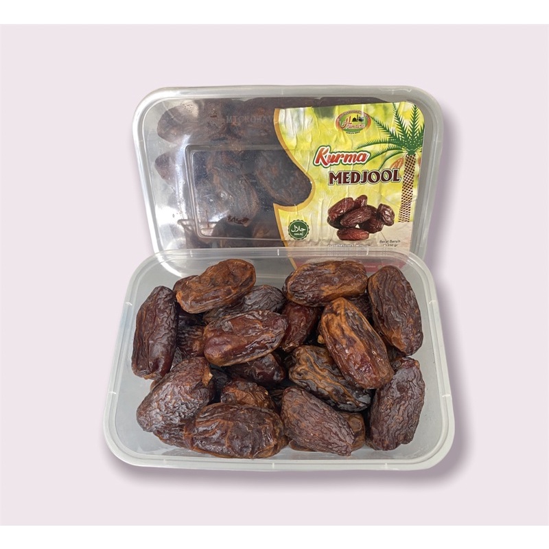 

Kurma Medjool 500 gr | Kurma Medjool Asli 500 gr | Kurma Medjool Premium 500 gr