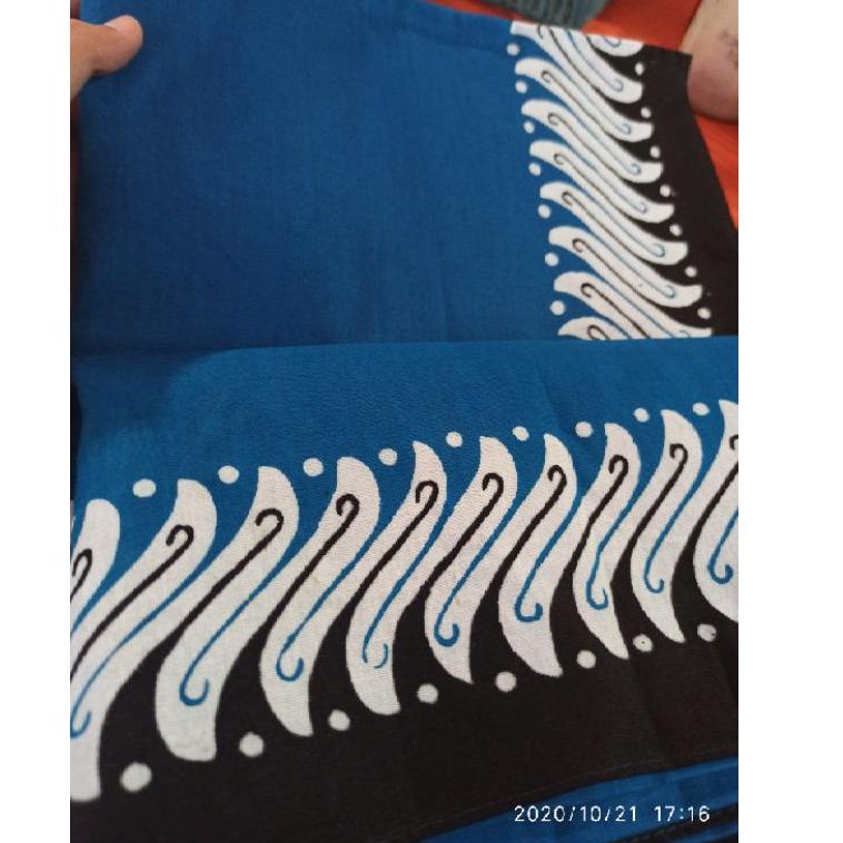 ILG.26Au22ѕ ‣ Udeng Banyuwangi/Iket Banyuwangi/Ikat kepala Jaranan segi empat & segitiga