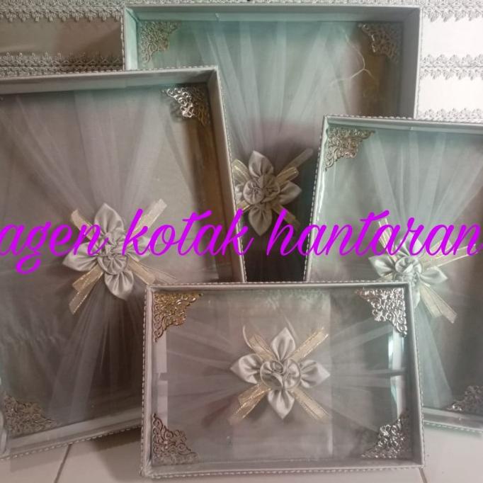 

AKSESORIS PERNIKAHAN KOTAK HANTARAN / KOTAK SESERAHAN MIKA KELAMBU ISI 4 WARNA SILVER PERLENGKAPAN PESTA CRAFT