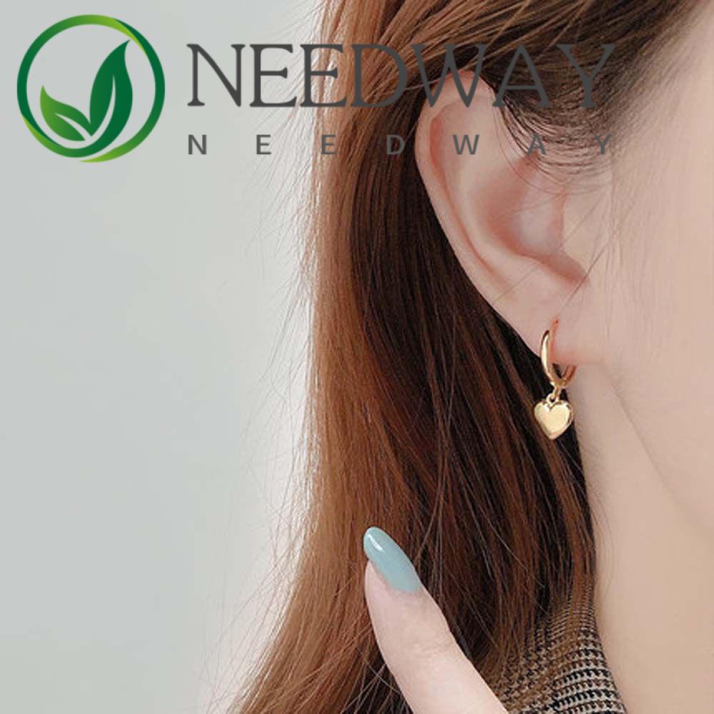 Anting Stud Liontin Hati Menjuntai Bahan Alloy Warna Silver Gaya Punk Korea Untuk Wanita