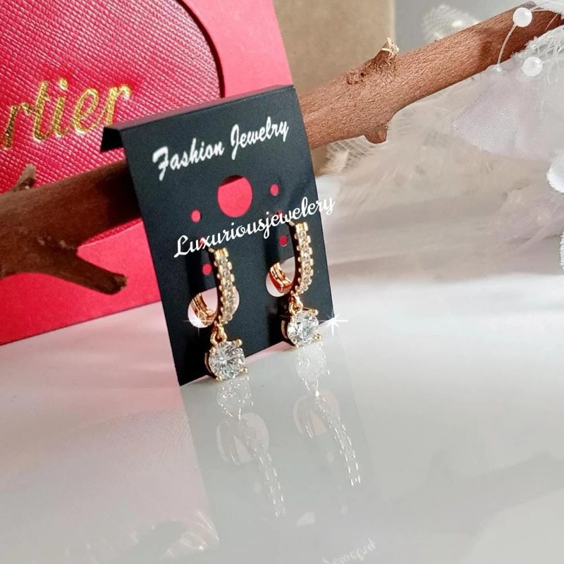 Anting Solitaire gantung Replika Berlian