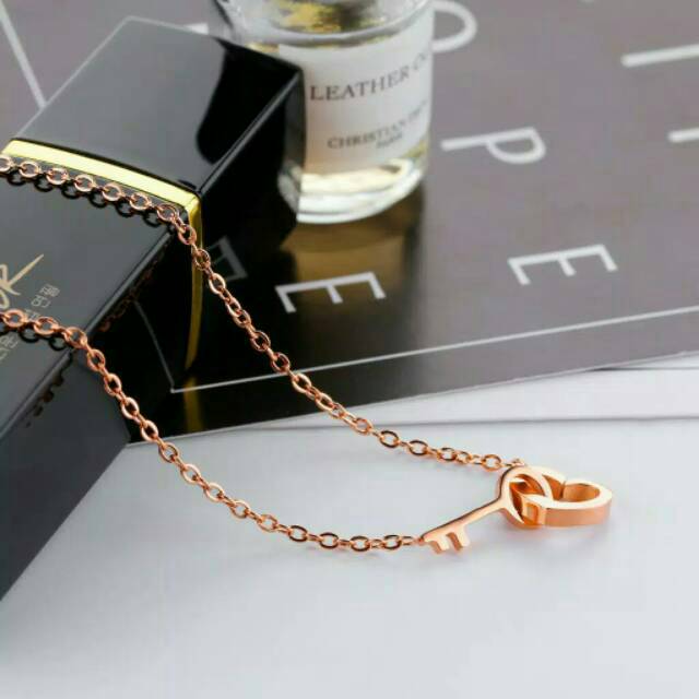 GG Kalung Love Key Titanium Premium Lapis Emas 18K #KL - 153