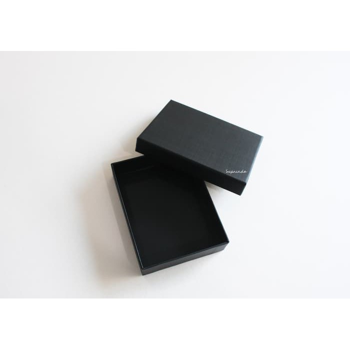 

KADO PERNIKAHAN Kotak Kado / Souvenir uk. 13.5 x 10 x 3 cm ADWA WAW