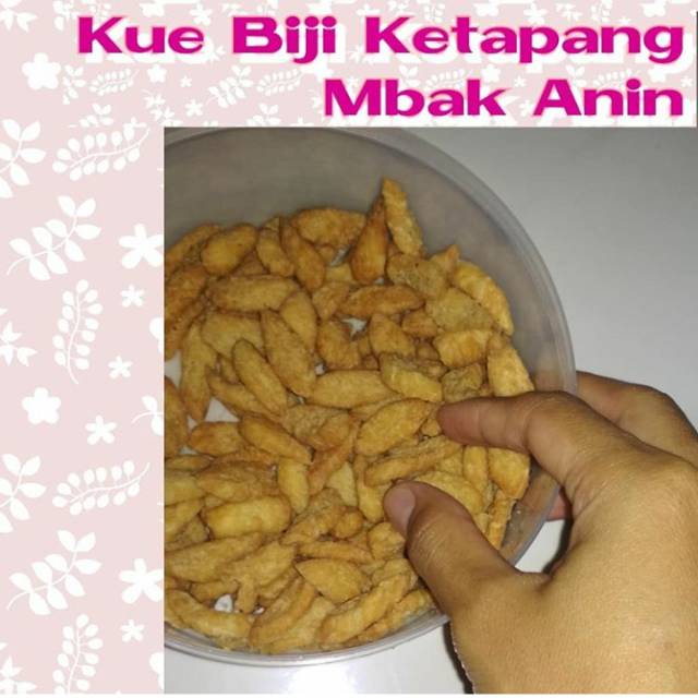 

Kue Biji Ketapang Rasa Original