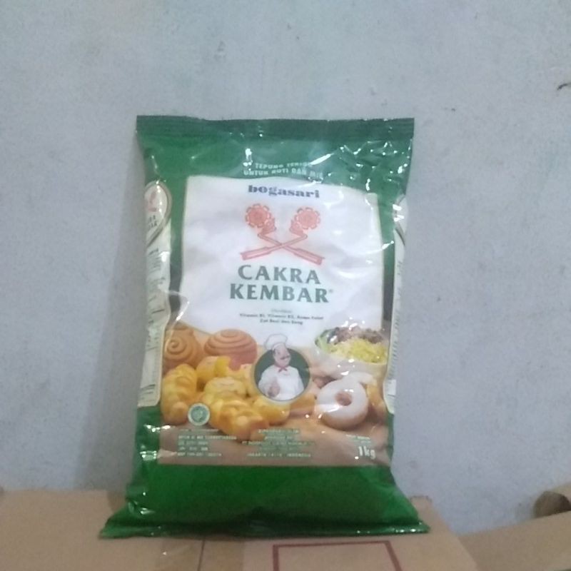 

TEPUNG CAKRA KEMBAR 1KG