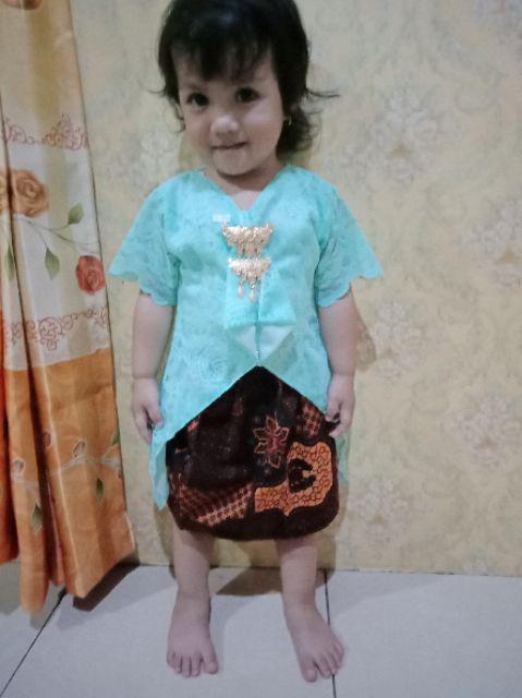 Setelan Batik Dan Kebaya Anak Kebaya Brokat Kebaya Modern Batik Couple Kebaya Couple Batik Anak