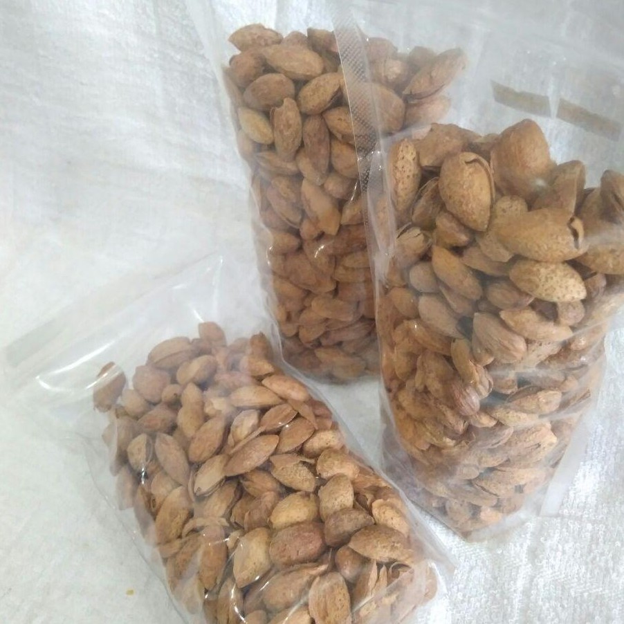 

Kacang Almond Kulit | Oleh oleh Haji Umroh