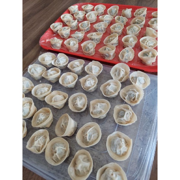 

Wonton Homemade Ayam Kuchai HALAL isi 40pcs / Mandu Dumpling Gyoza Kuotie