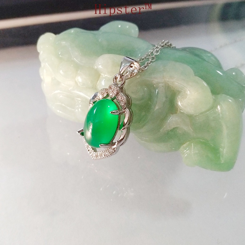 Popular Vintage Diamond Hollow Emerald Pendant Platinum Necklace