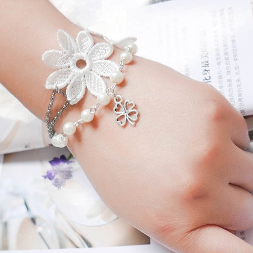 CLEARANCE SALE - GG0136 - Gelang Kpop Korea White Lace Choker