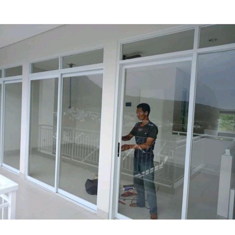 Partisi Aluminium Pintu Sleding / Sekatan Kaca