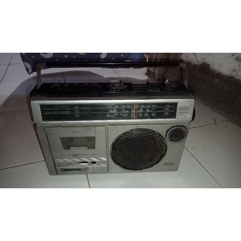 Radio Tape Sanyo boombox kaset pita