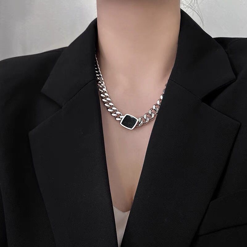 Kalung Titanium Sisik Naga Kotak Silver Black Square