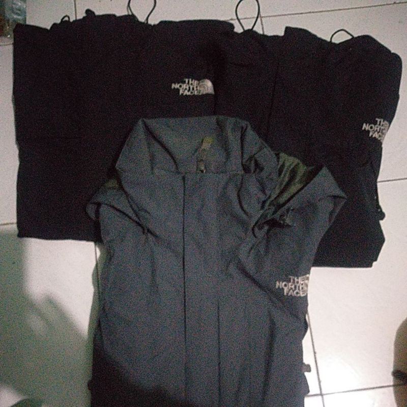 PL jaket outdoor TNF