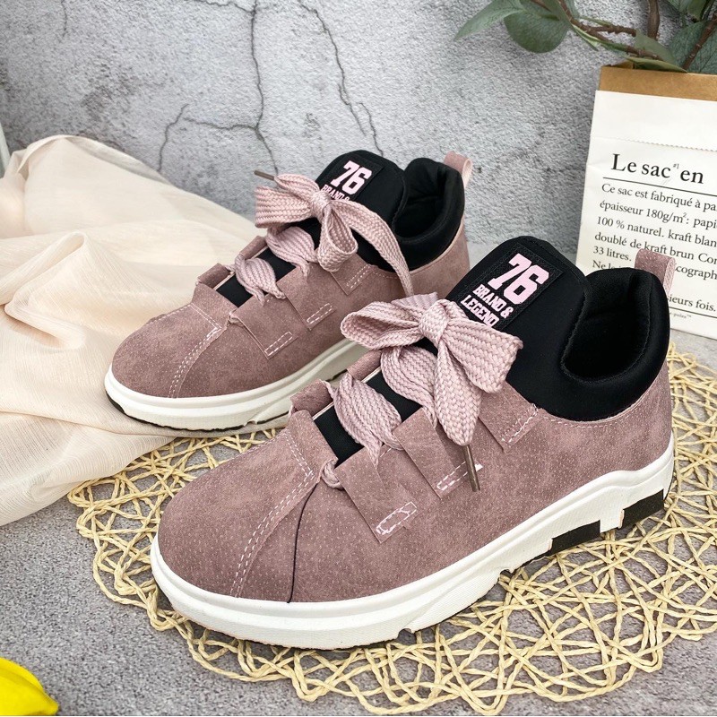 sneaker tali 833 sepatu wanita import