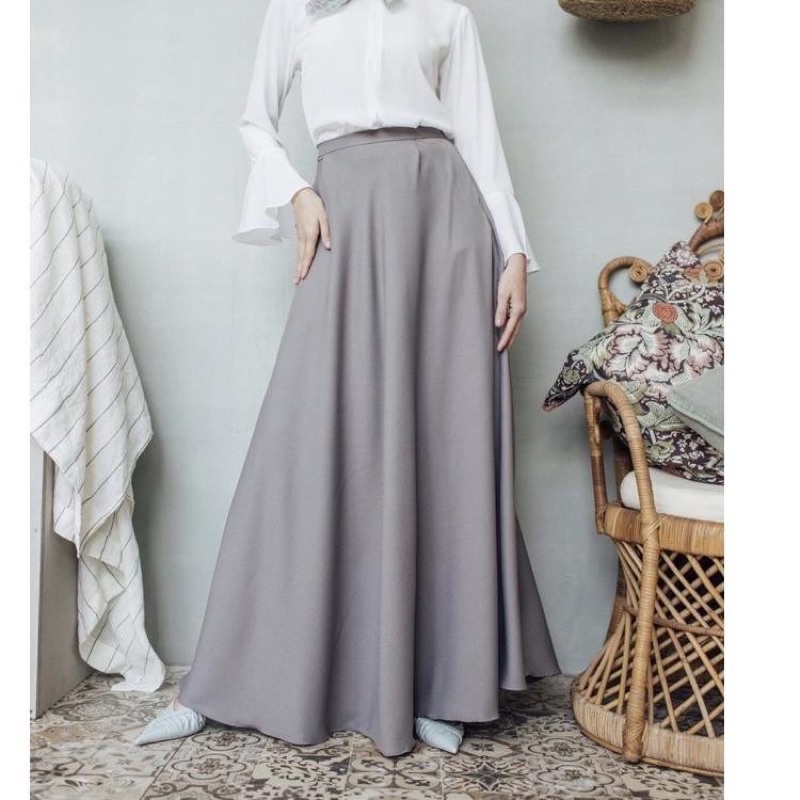 Wearing Klamby - Gianna Skirt (NEW)