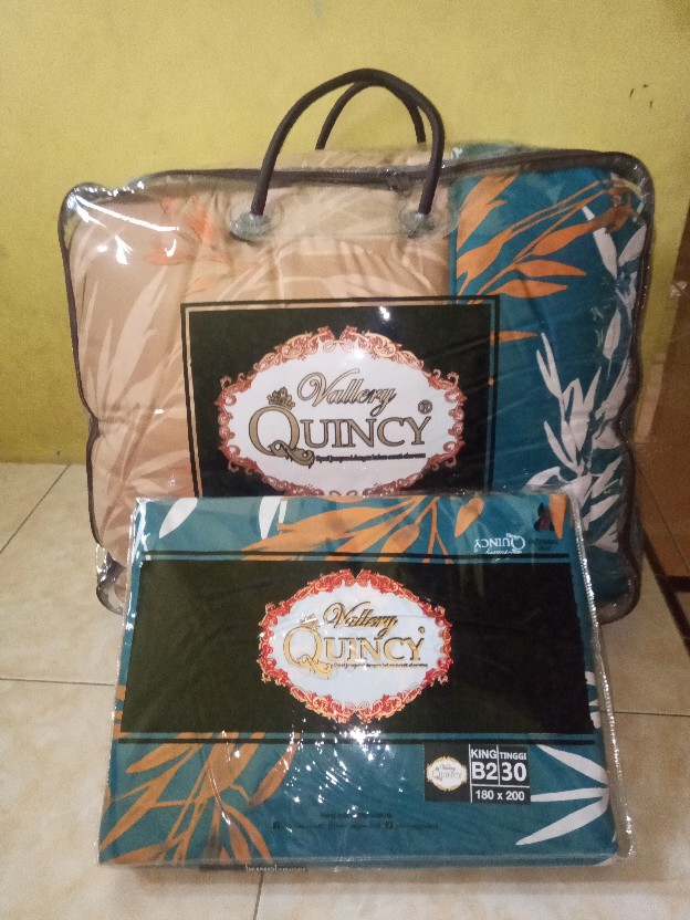 Bedcover Premium Tinggi 30 Cm Vallery Quincy Uk. King & Uk. Queen Motif Classic & Bunga
