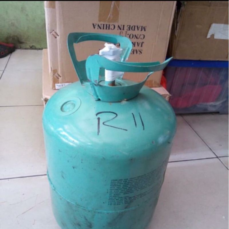 R11 isi 9 kilo untuk flushing / bilas pipa AC