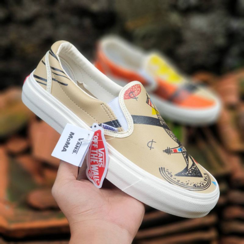 Sepatu Kets Vans MOMA Kulit. Grade Ori. 36-43 Wanita dan Pria. Vans Kulit , Vans MOMA