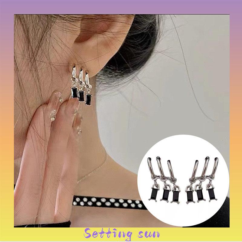 Anting Pejantan Zirkon Gelap Wanita Manis Keren Gaya Niche Design Personality Earrings TN